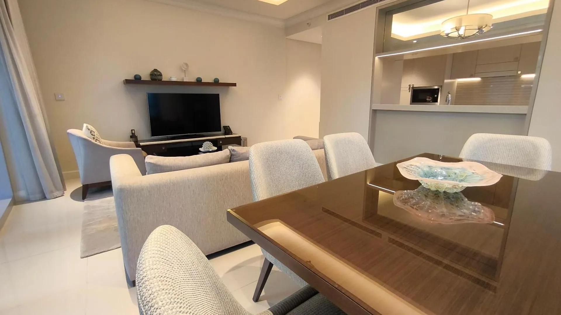 Luxurious 2-Bedroom Address Fountain Views Tower 2 Burj Khalifa View Dubai