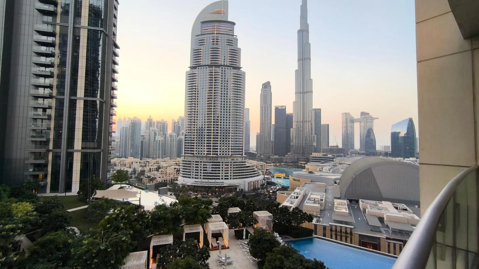Luxurious 2-Bedroom Address Fountain Views Tower 2 Burj Khalifa View Dubai Apartment